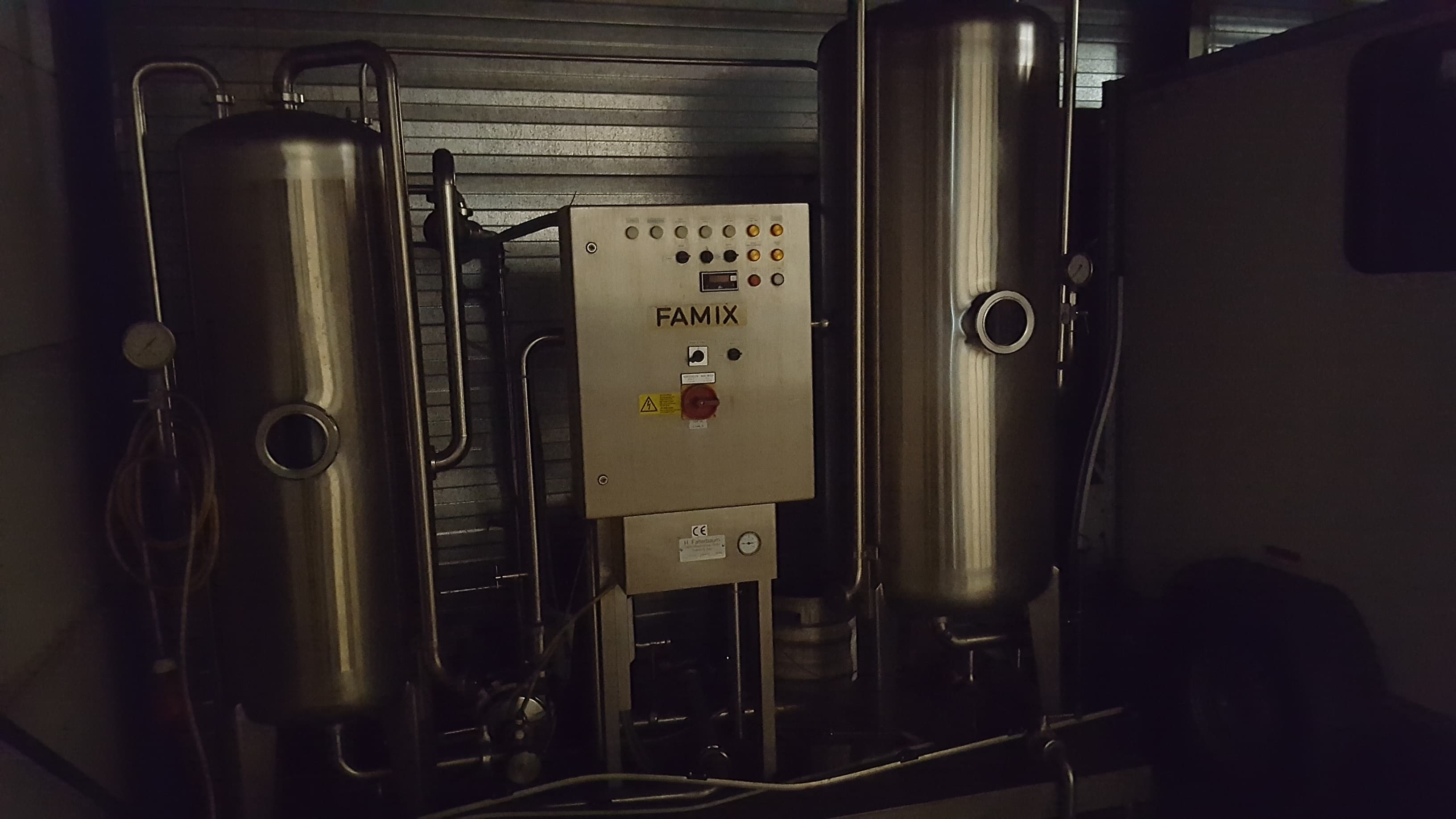 Side view of FAMIX Famix 6000