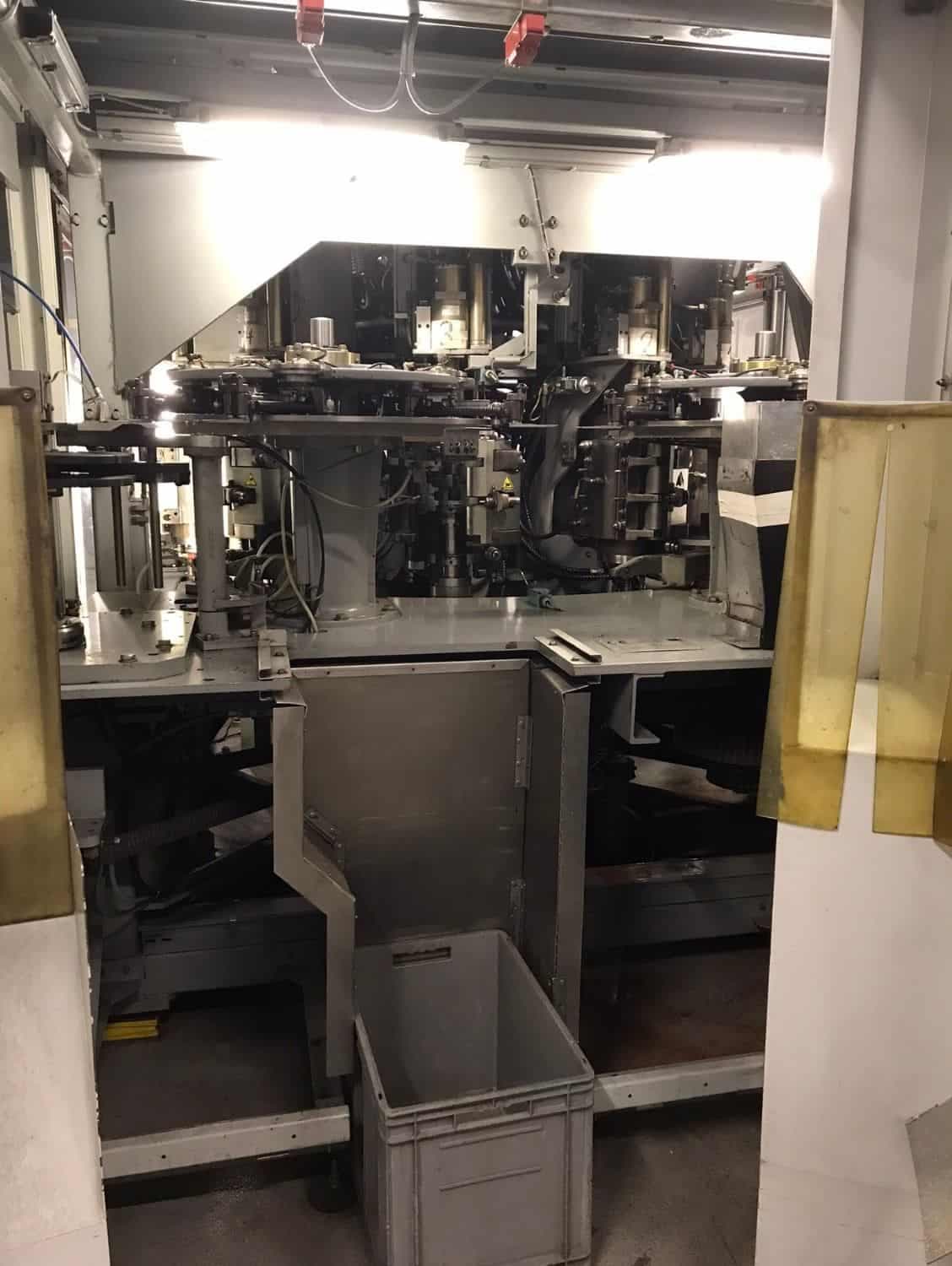 Side view of SIDEL SBO 10 Series 2