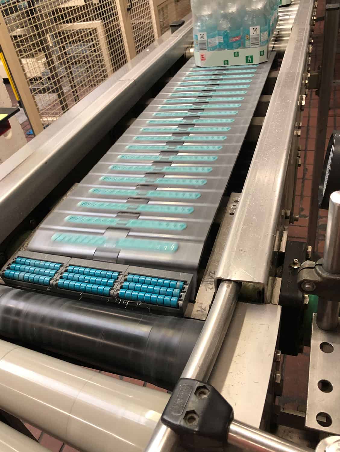 Side view of Kettner packaging line