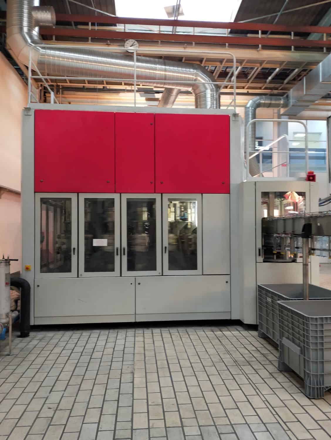 Right view of SIDEL SBO 18 Series 2