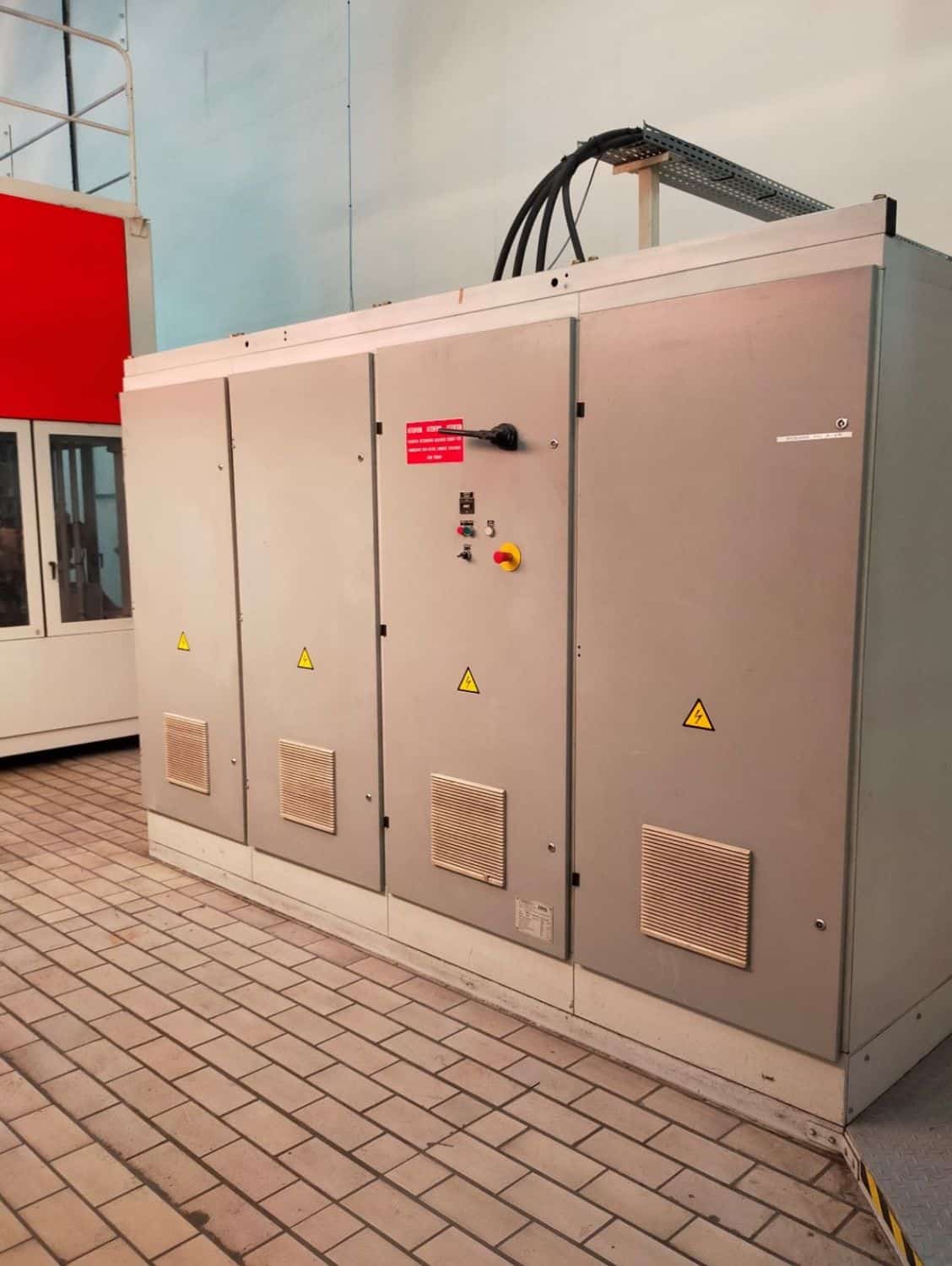 Side view of SIDEL SBO 18 Series 2
